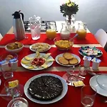 Giulio Cesare 24 Bed and Breakfast Παλέρμο