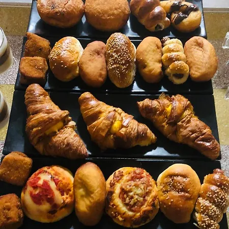 Giulio Cesare 24 Bed and Breakfast Παλέρμο