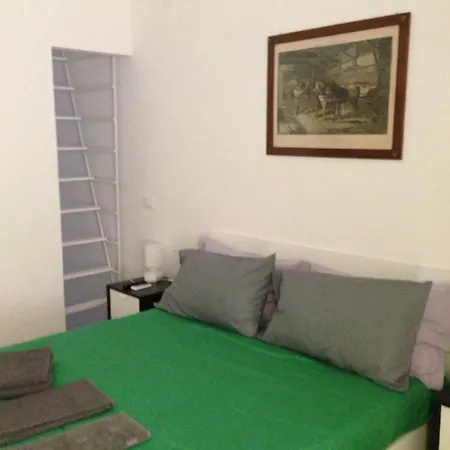 Giulio Cesare 24 Bed and Breakfast Παλέρμο